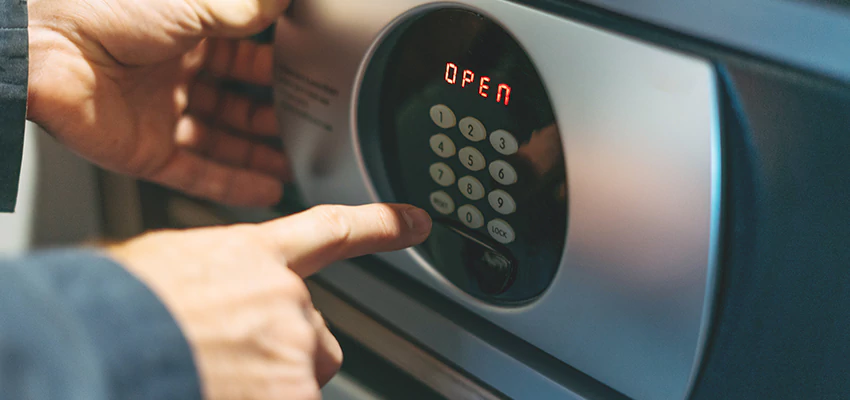 Cash Safe Openers in Calabasas, California