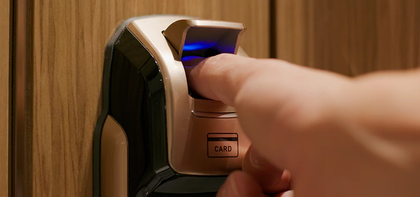 Locksmith Company For Window Lock Installation in Calabasas, California