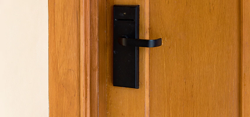 Quick Response Locksmith For Lock Repair in Calabasas, California