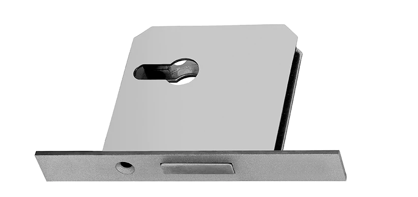 Fix A Deadbolt Door Lock in Calabasas, California